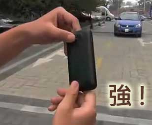 小米手機汽車碾壓測試 Xiaomi