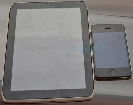 Motorola Xoom2 大小
