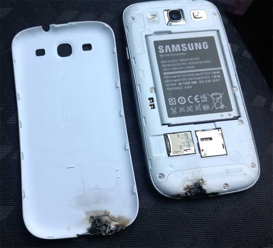 Galaxy S III 着火, 外壳烧熔 爆炸