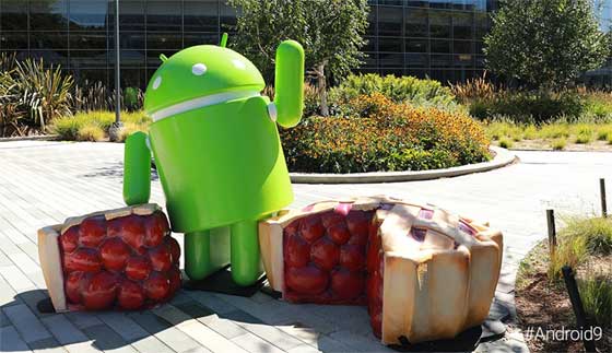 Android 9 Pie Statue
