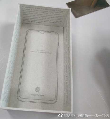 OnePlus 6T 包装盒