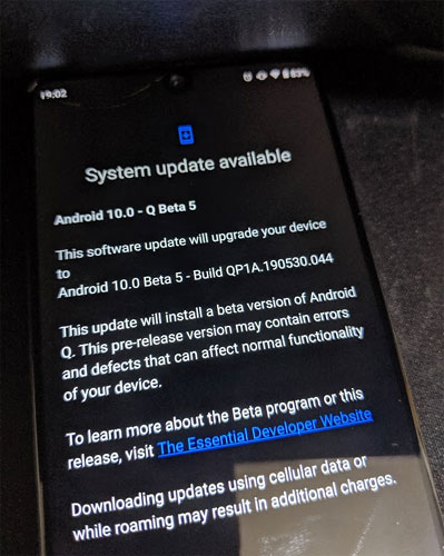Essential Phone Android Q Beta 5 